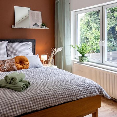 Wohlfuehlwohnung Mit 25 Qm Terrasse, Netflix Koblenz  Eksteriør billede