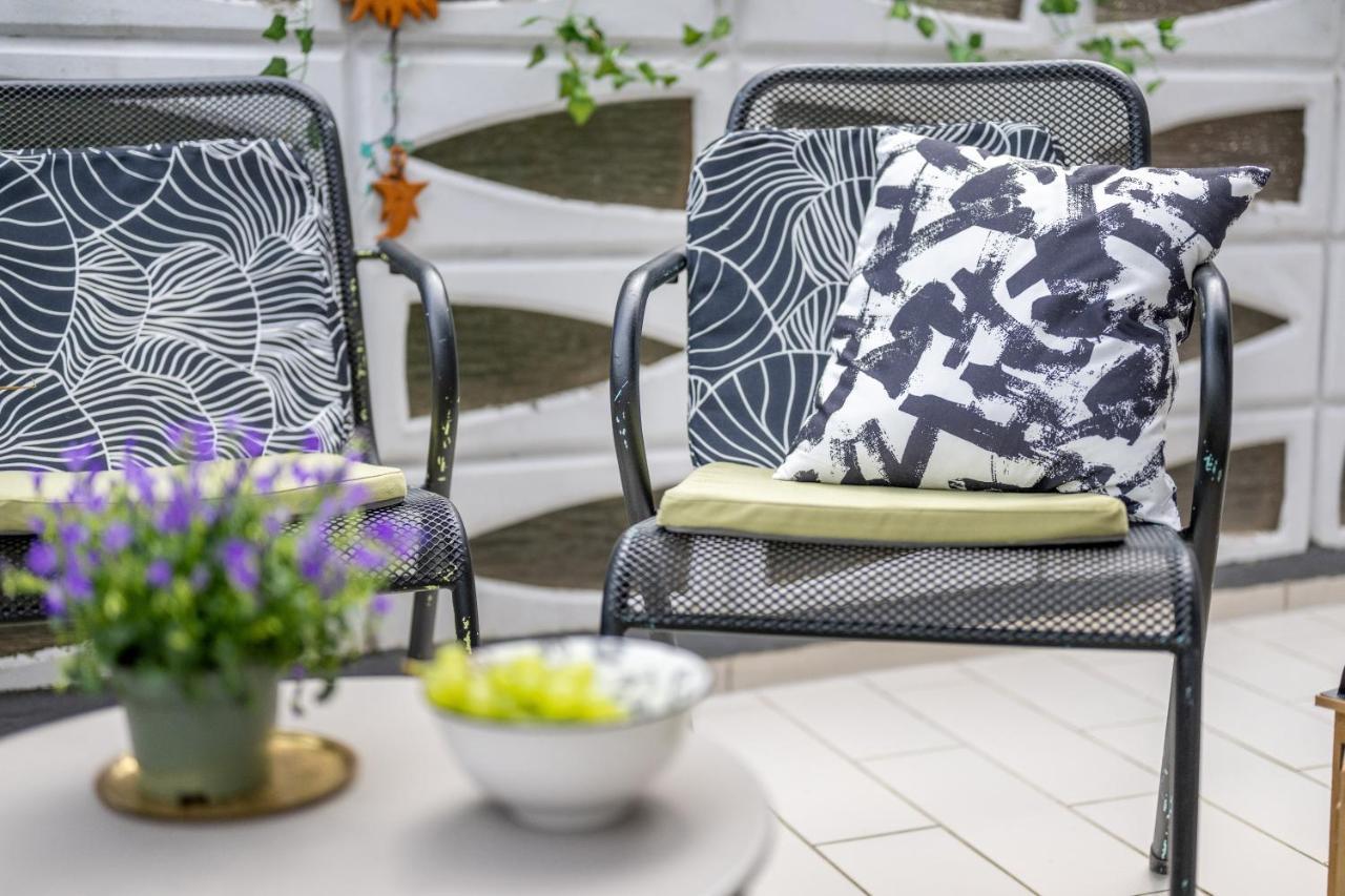 Wohlfuehlwohnung Mit 25 Qm Terrasse, Netflix Koblenz  Eksteriør billede