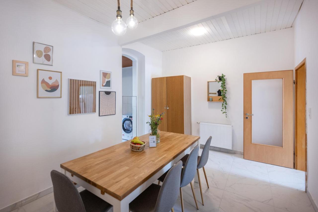 Wohlfuehlwohnung Mit 25 Qm Terrasse, Netflix Koblenz  Eksteriør billede